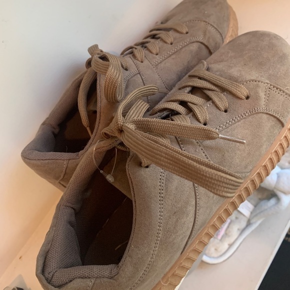 Army Green Platform Shoes - Picture 2 of 4